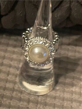 Silver Tone Pearl Halo Stretchy Ring